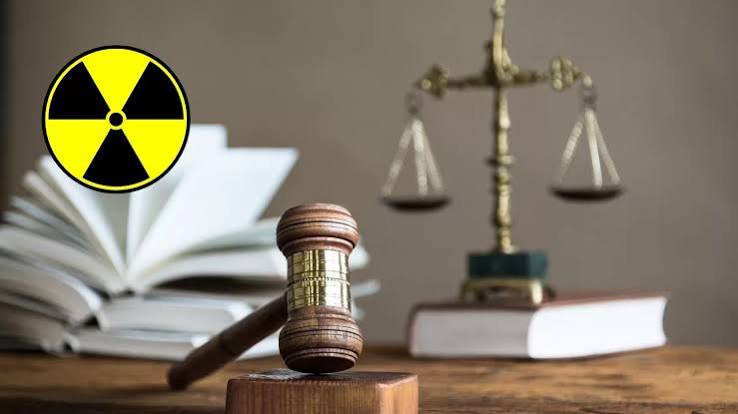 الإطار القانوني الدولي للطاقة النووية: بين النشأة والتطوير