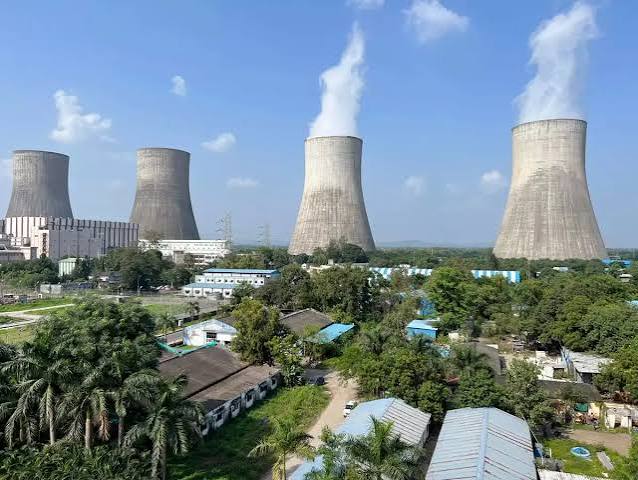 القانون الدولي والطاقة النووية: بين الاستخدام السلمي ومتطلبات الأمان